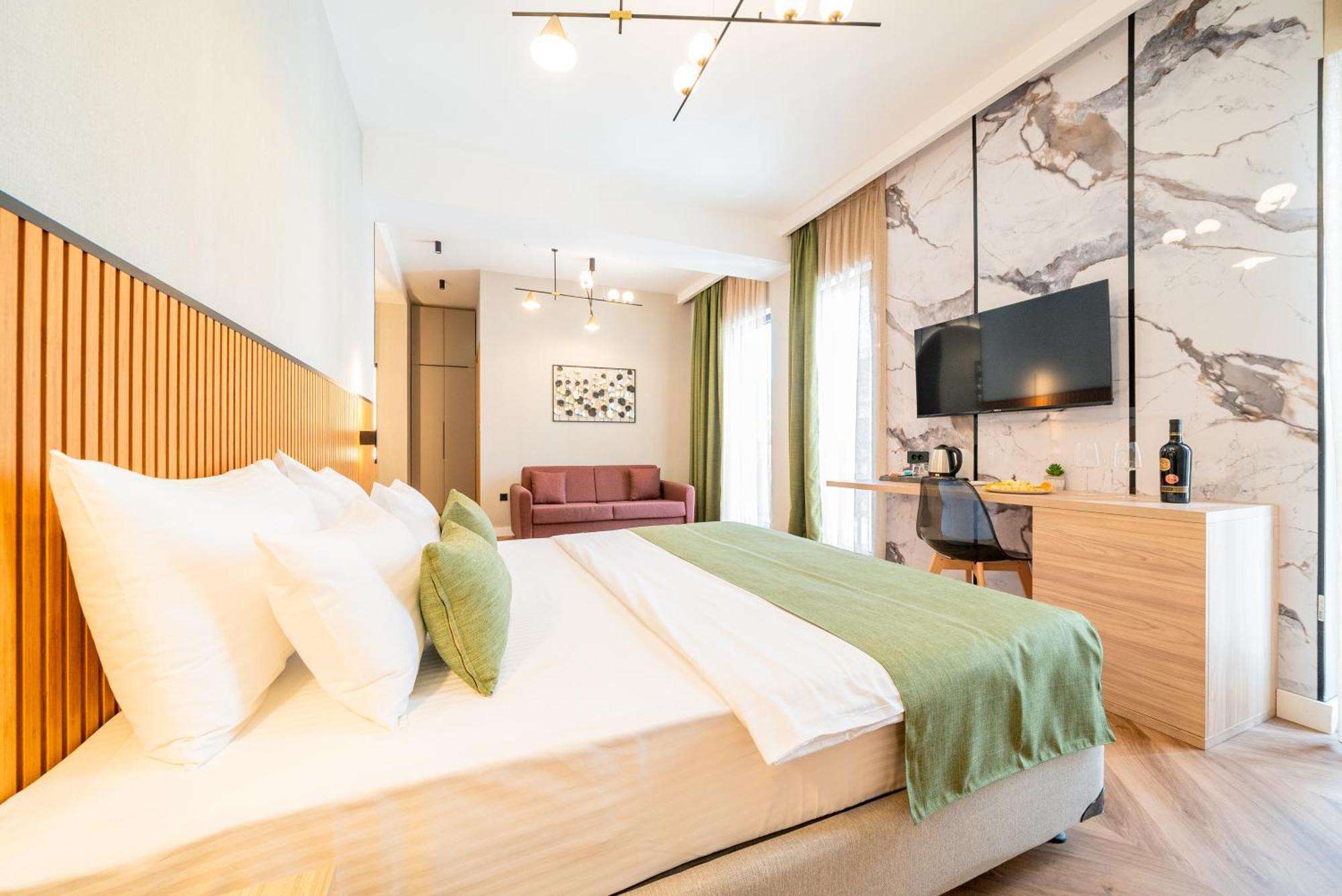 Hotel Millennium By Aycon 4*