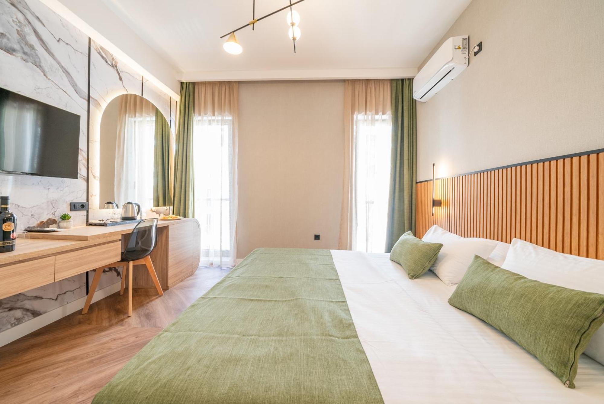 Hotel Millennium By Aycon 4*