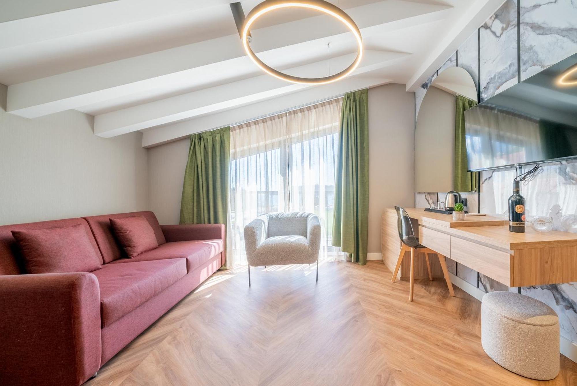 Hotel Millennium By Aycon 4*